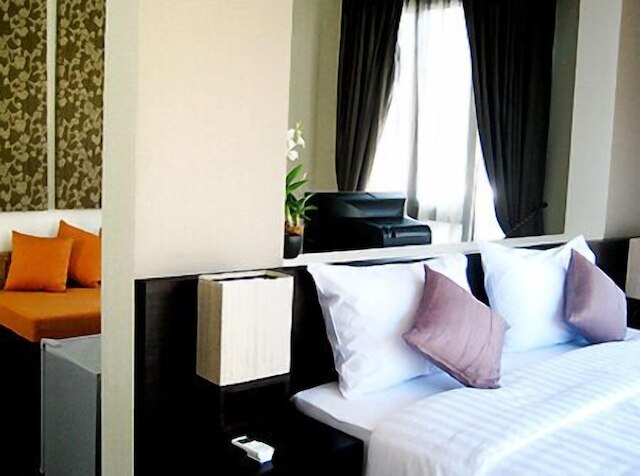 296 ザ ラートタナイヤ レジデンス