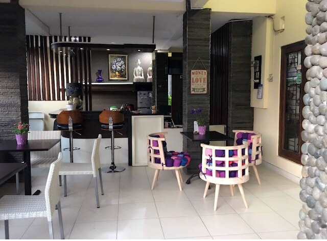 グリヤ ネンドラ ホテル