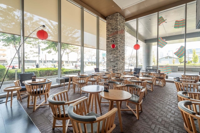 ザ プレイス 台南