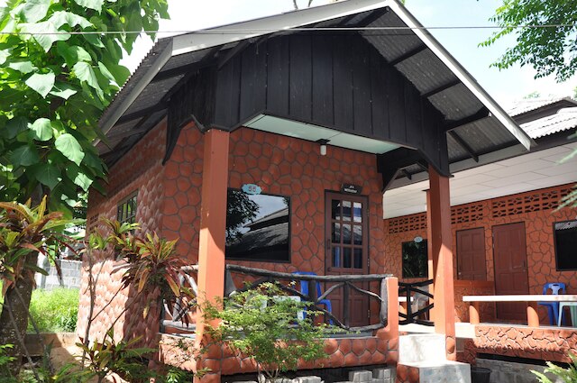 コーラル バンガローズ