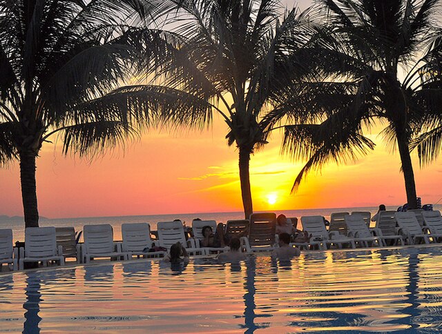 コーラル バンガローズ