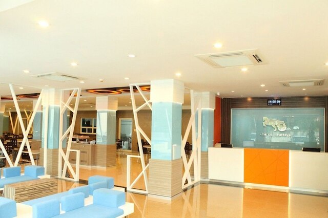 チャリオット パタヤ レジデンス