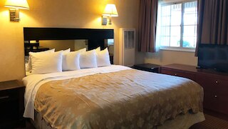 パシフィック ハイツ イン