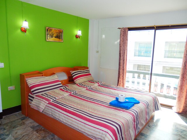 エブリン レジデンス