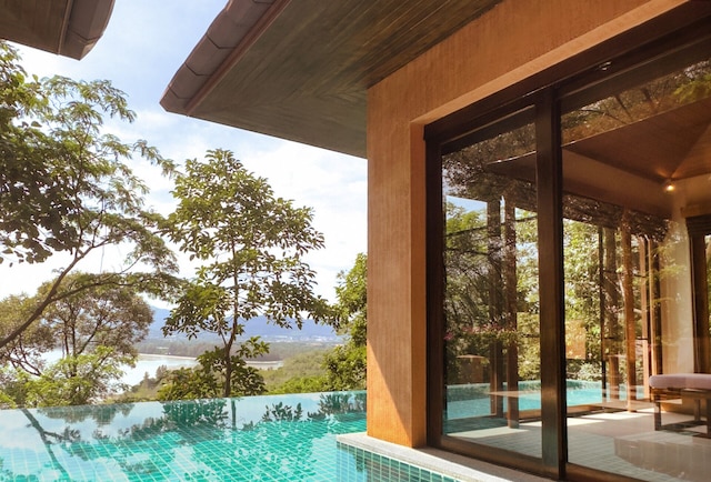 コーシリ・ヴィラズ