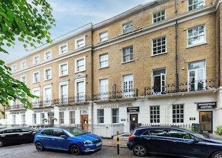 アストリア ホテル