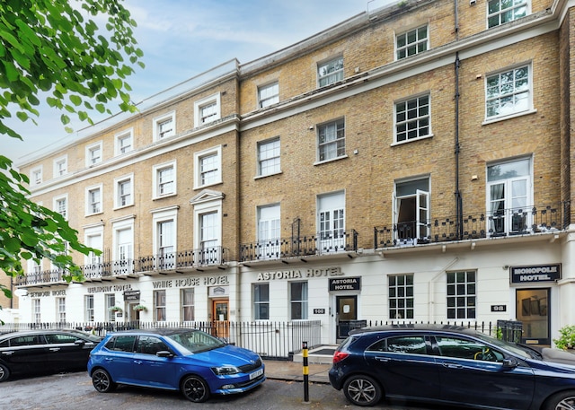 アストリア ホテル