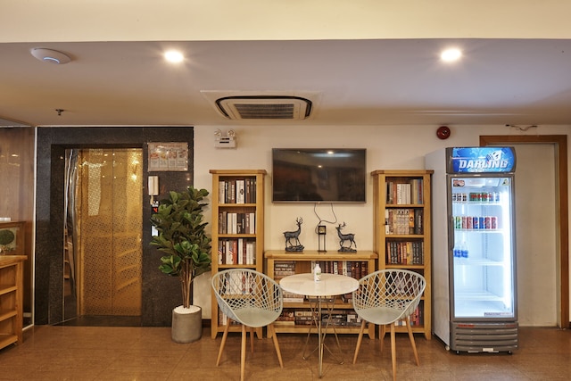 サイゴンズ ブック ホテル - ザ エアポート フロント