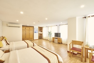 サイゴンズ ブック ホテル - ザ エアポート フロント