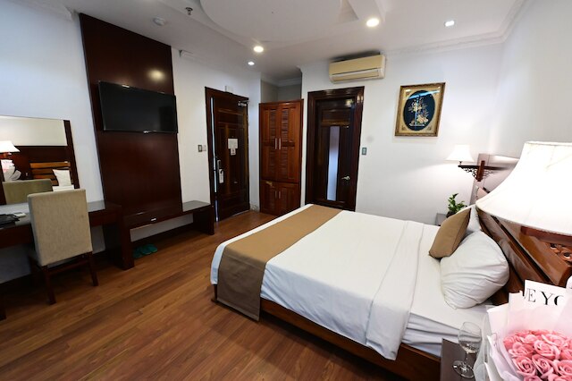 アディナ ホテル