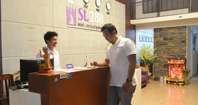 ホワイト レジデンス ホテル & アパートメント