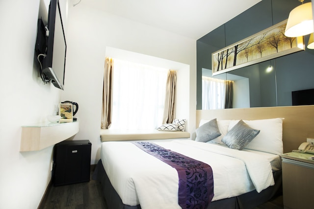 M1 ヤウ マー テイ ホテル