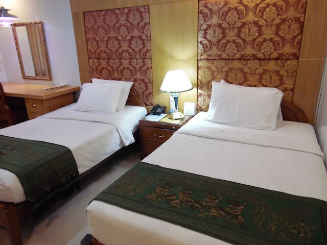 ゴールデン ゲート ホテル