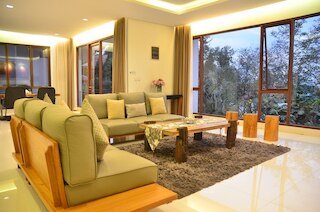 オハラ シティビュー 5BR ヴィラ ウィズ ア ヒーテッドプール