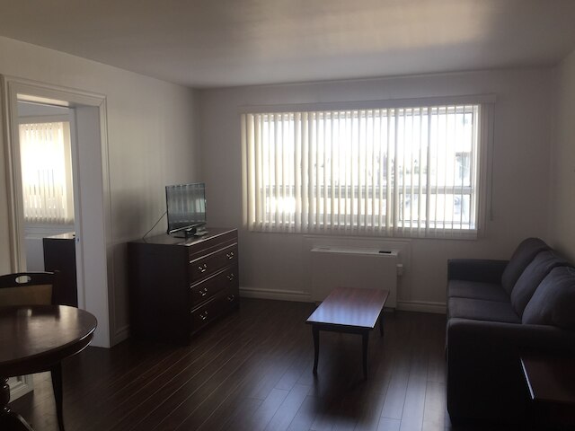 デュバーネイ ステュディオズ アンド スイーツ