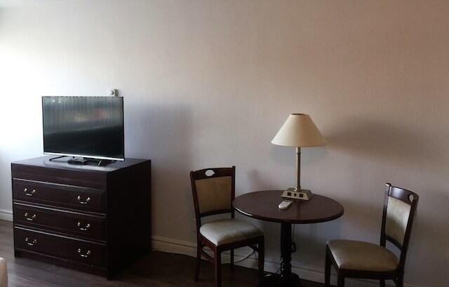 デュバーネイ ステュディオズ アンド スイーツ