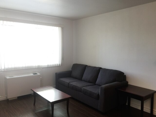 デュバーネイ ステュディオズ アンド スイーツ