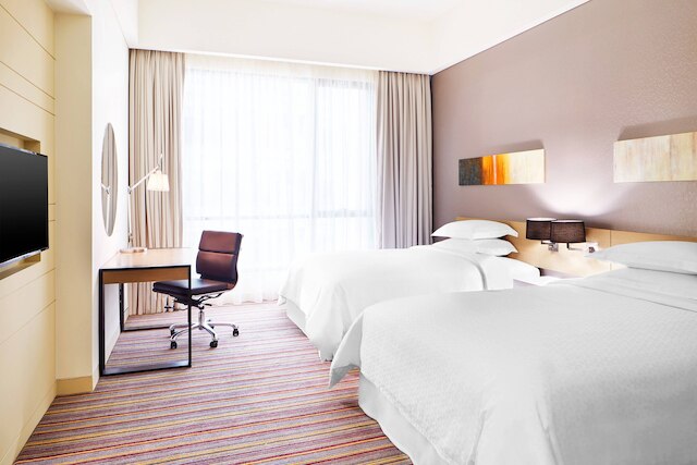 フォー ポインツ バイ シェラトン プチョン