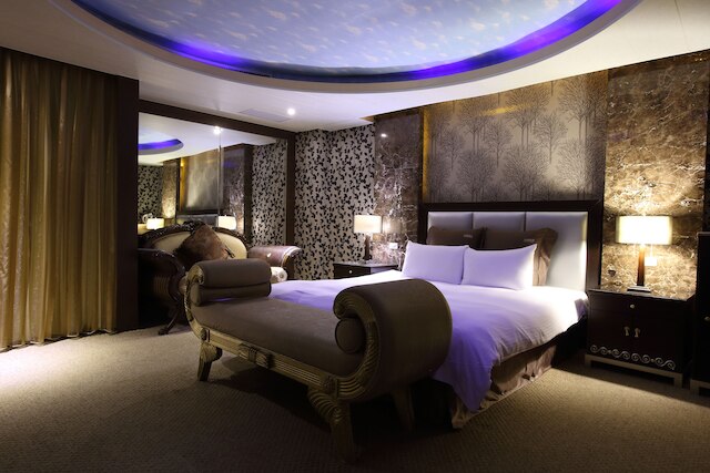 クリスタル モーテル