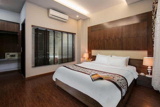 ボンヌイ ホテル