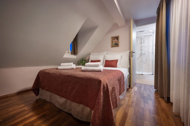 ブティック レジデンス バイ リトル キング