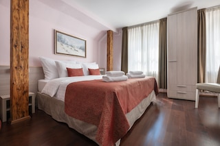 ブティック レジデンス バイ リトル キング