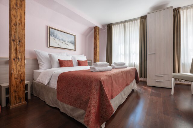 ブティック レジデンス バイ リトル キング