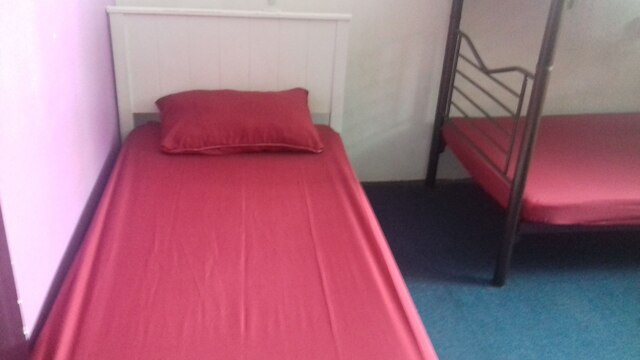 サブマリン ゲストハウス セントラル マーケット - ホステル