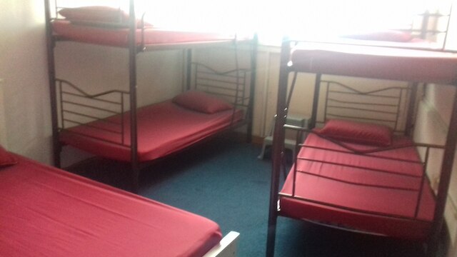 サブマリン ゲストハウス セントラル マーケット - ホステル