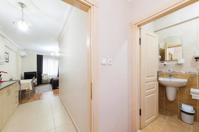 オールド シティ テオ アパートメンツ