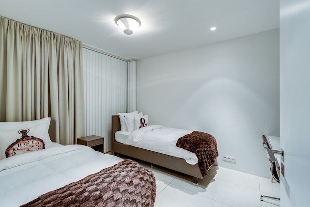 ブラック パール ラグジュアリー アパートメンツ