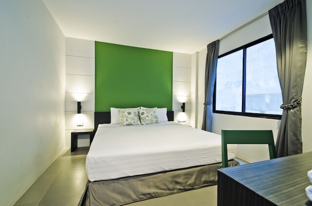 DI プレイス ホテル