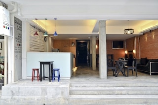 DI プレイス ホテル