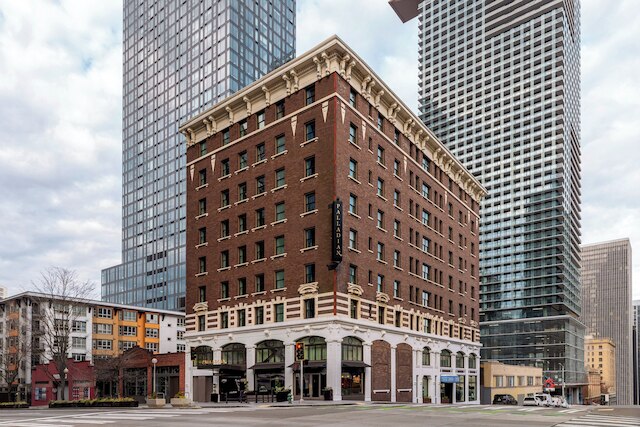 キンプトン パラディアン ホテル by IHG