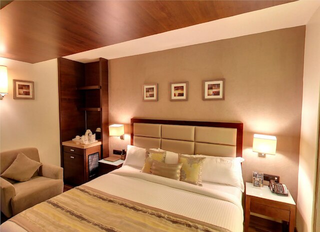 クリオス ホテル