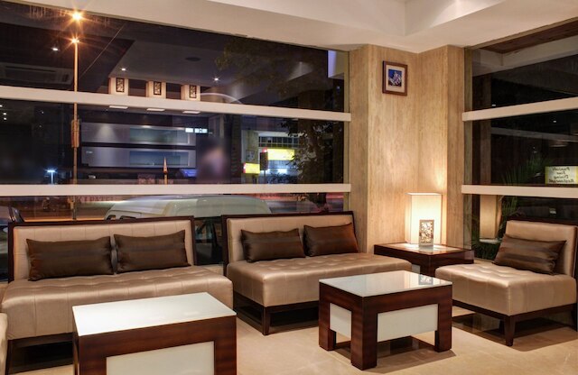 クリオス ホテル