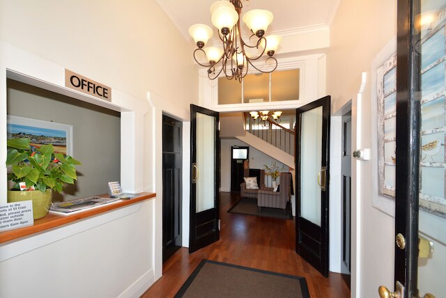 マジェスティック マンションズ - アパートメンツ アット セント クレア