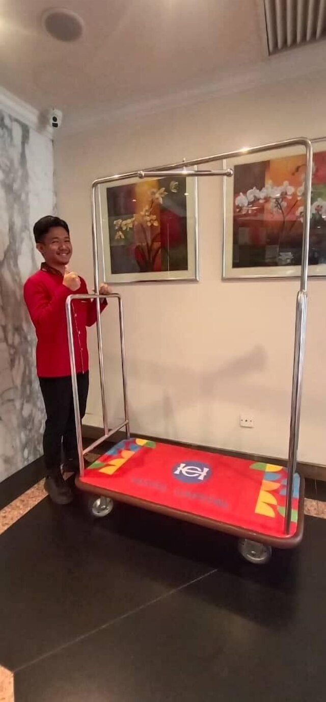 ホテル キャピタル