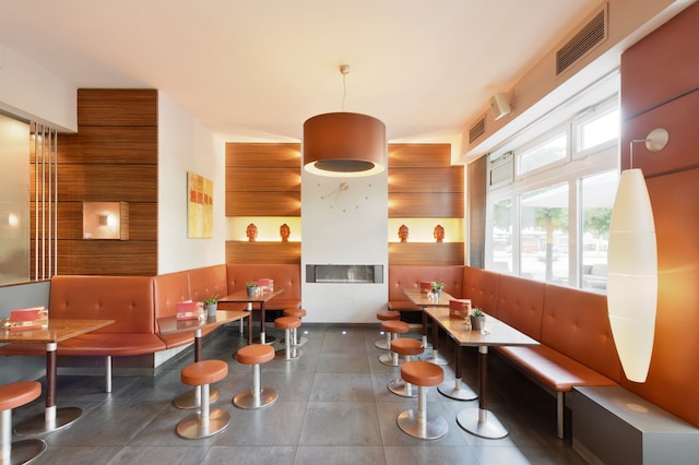 ホテル サンティス