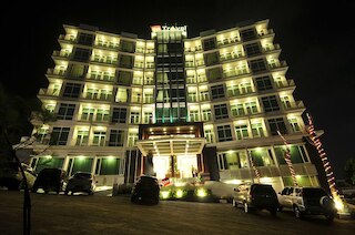 トラベルデイ バンドン