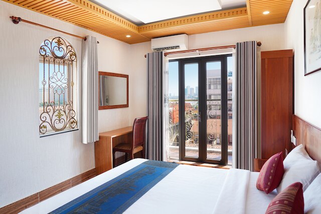 プーミン ホテル リバーサイド