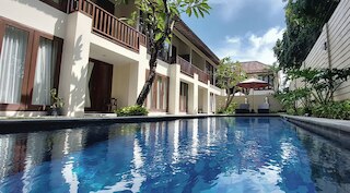 セクタ コンド スイーツ