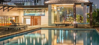 ザ グランド サトーン