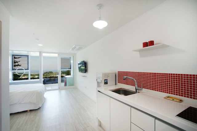 ナインスパヴィル