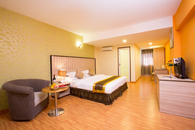 アップタウン ホテル