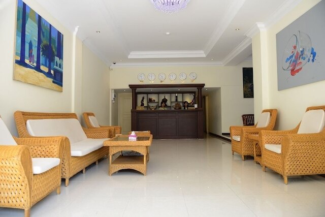 ニュー ヤンゴン ホテル