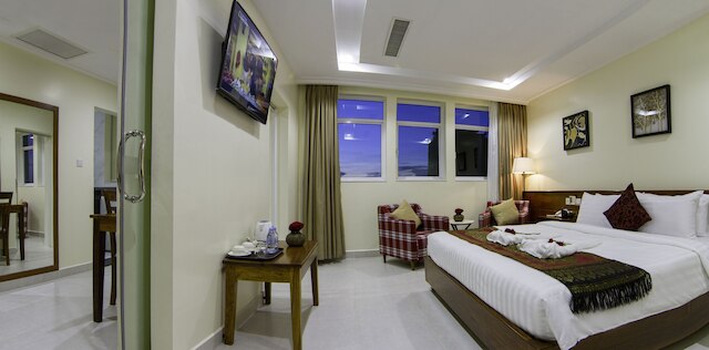 ローズ エメラルド ホテル