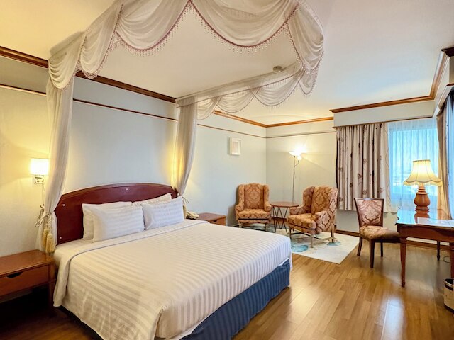 タウン イン タウン ホテル バンコク