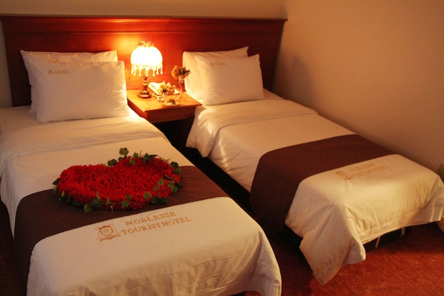 ノブレス ツーリスト ホテル