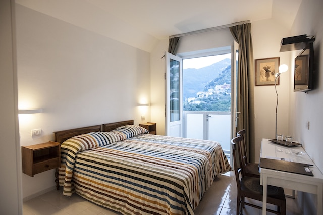 ラ カサ ディ カルラ